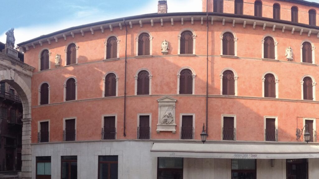 badigeon-exterieur-fiorentino-batisse-italienne-core-conservation